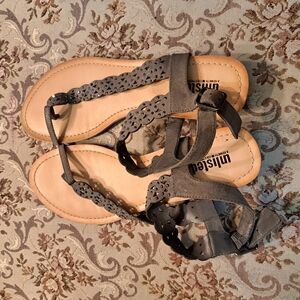 Unlisted By Kenneth Cole Women's Pewter Toe Ring Sparkling Sandals Size 9